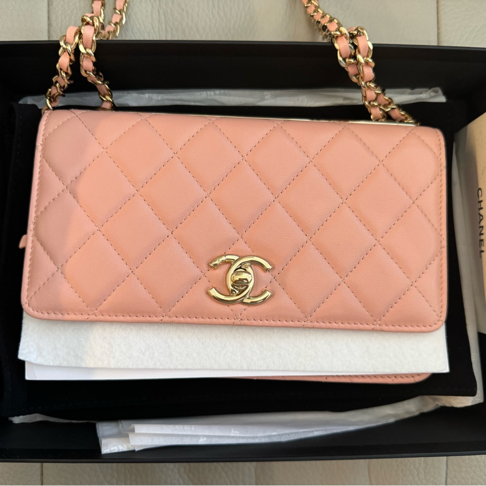 Chanel Trendy WOC